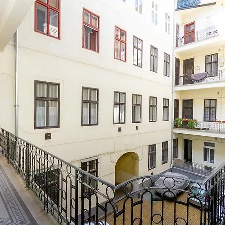 Апартаменты 3bdr Spacious Getaway By Nw