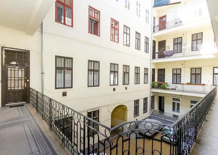 Appartamento 3bdr Spacious Getaway By Nw