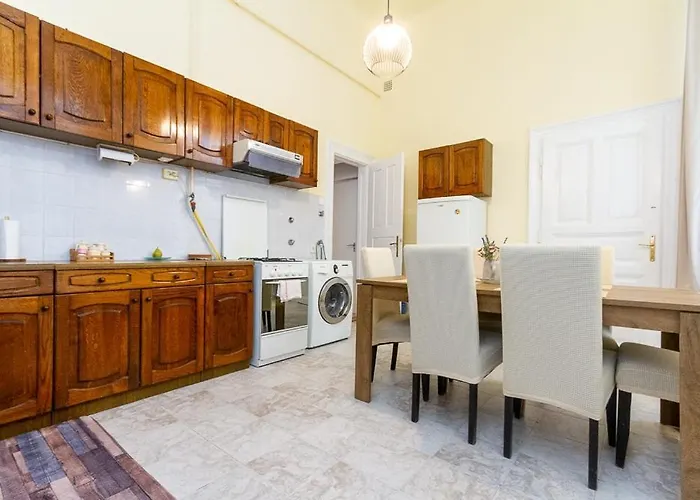 Appartamento 3bdr Spacious Getaway By Nw Budapest