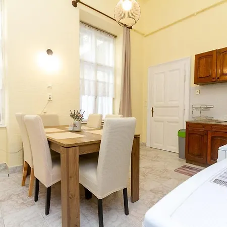 아파트 3bdr Spacious Getaway By Nw 부다페스트